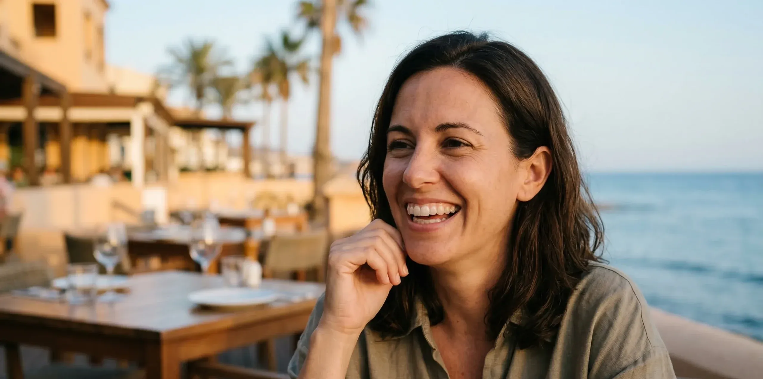 Brackets invisibles en Almería: Ortodoncia para adultos